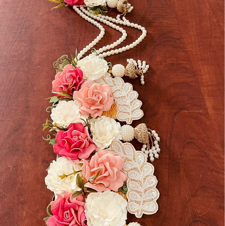 Moti and Flowers Bandarwar - Elegant Festive Decoration