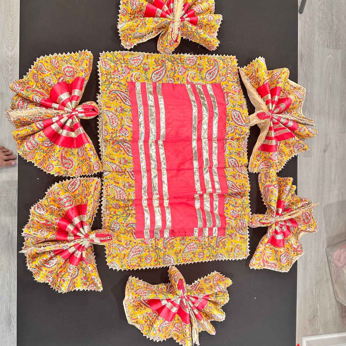 Luxurious Raw Silk Festive Dining Mat Set – 8 Pieces