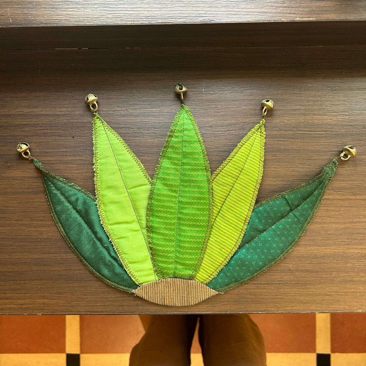 Elegant 5 Green Leaf Brocade Fabric Placemats with Bells Accents - Perfect for Festive Decor