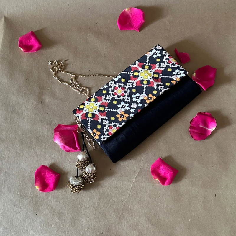 Patola Clutch with Versatile Options - Elegant Tassel and Removable Metal String for Convenience
