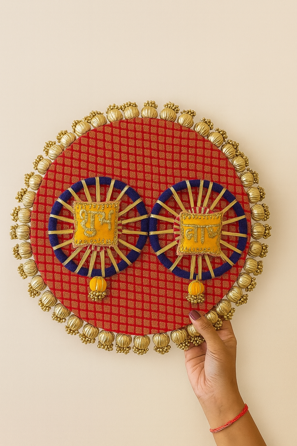 Diwali Gift Set – Rangoli Diyas, Pom Pom Latkan, Shubh Labh & Decor Tray