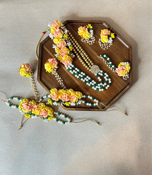 Peach Yellow Floral Foam Bridal Jewelry Set – 6 Pc Haldi Mehendi Haar, Earrings, Haath Phool, Maang Tikka