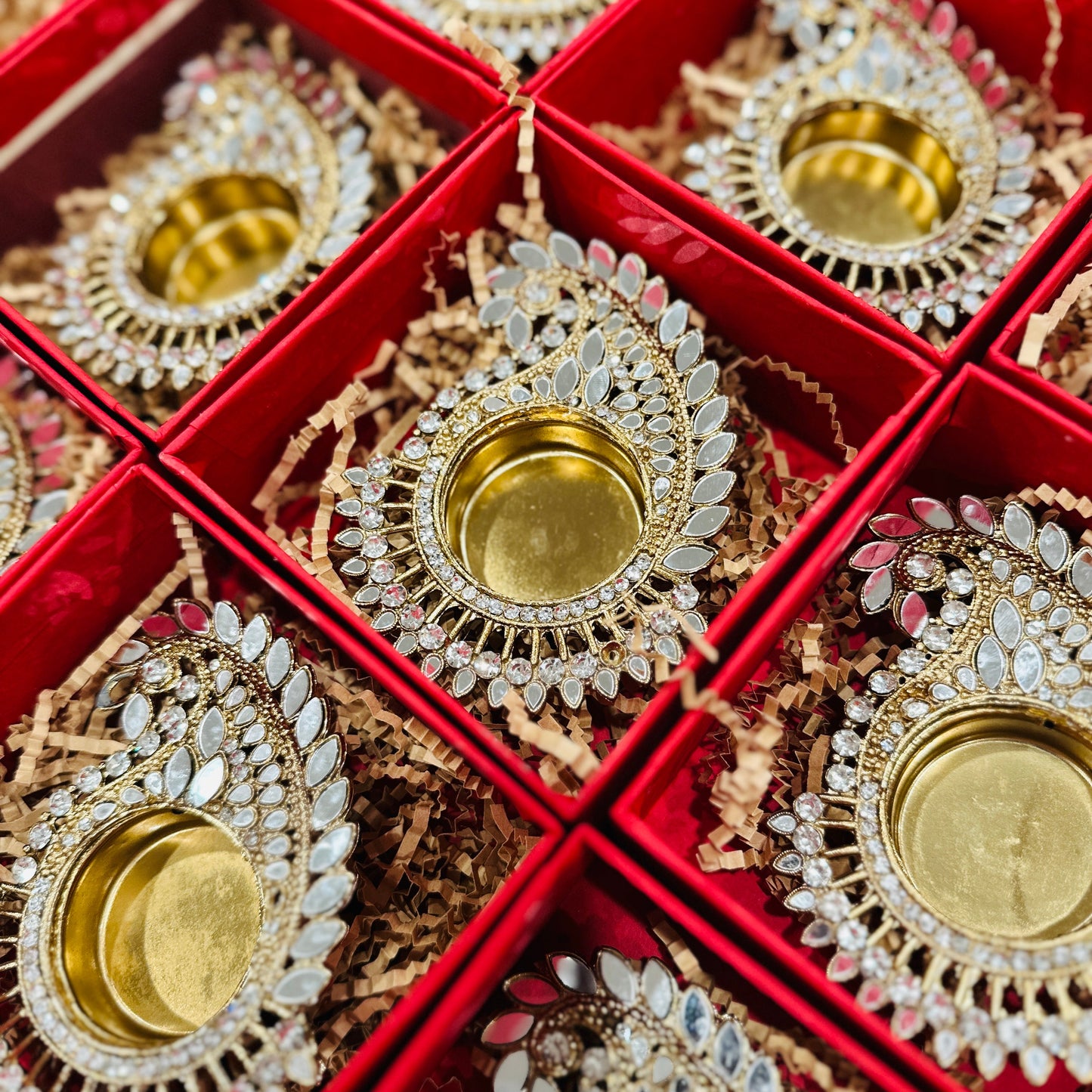 Luxury Mirror Paisley Diya Set – 4/4  Gift Box with Lid | Festive Decor & Gifting