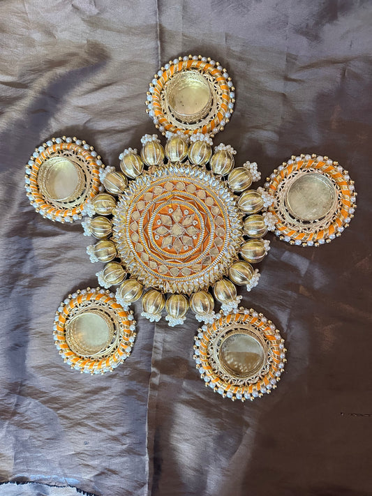 Rangoli  Mat Diya Set - 6 Pieces with Coaster and 5 Diyas